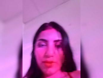 CaroLunahot webcam model stream image