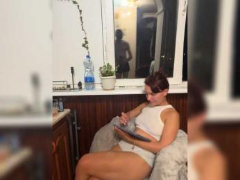 Josie-Den webcam model stream image
