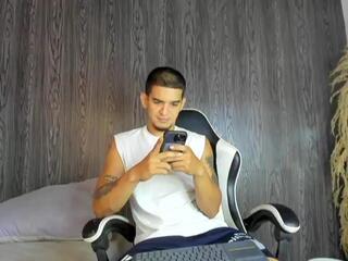 Aston Lux webcam flirt4free model stream image