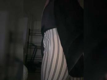 LollaDolly webcam model stream image