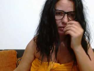 hoterikka webcam camsoda model stream image