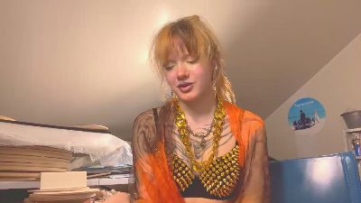 HassieLutsky webcam model stream image