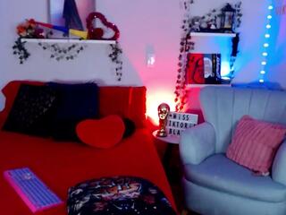 Viktoria Blair webcam model stream image
