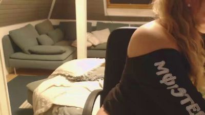 KimMitch webcam model stream image