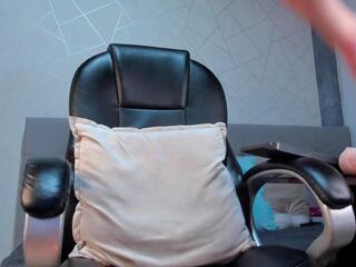 Milo Thompson webcam model stream image