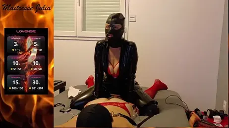 maitresse-julia-045 webcam model stream image