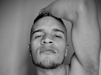 SantiagoAguiar webcam model stream image