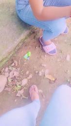 girl_pee webcam model stream image