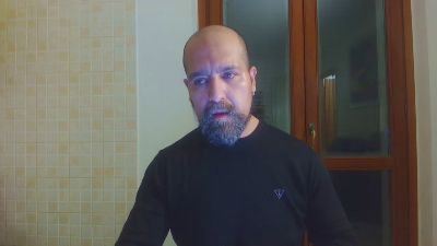 Mannextdoor1929 webcam model stream image