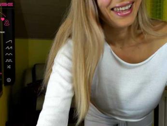 R_O_C_S_I webcam model stream image