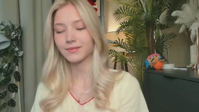 AlthenaDaggett webcam model stream image