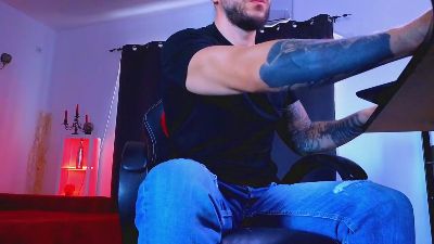 MightyAaronX webcam model stream image