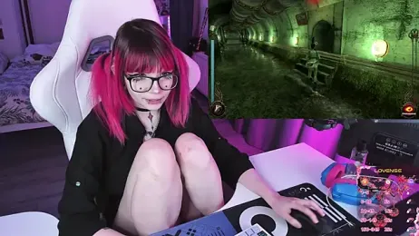 Yumi_Youkai webcam stripchat model stream image