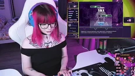 Yumi_Youkai webcam stripchat model stream image