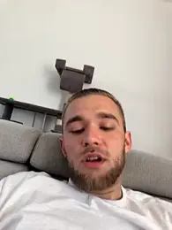 Benjamiinlt webcam model stream image