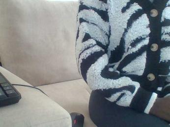 Dollie webcam bongacams model stream image