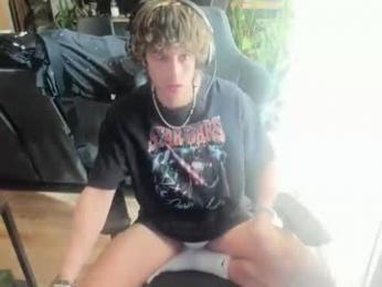 bashful4200 webcam chaturbate model stream image