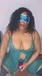 Cannella42 webcam model stream image