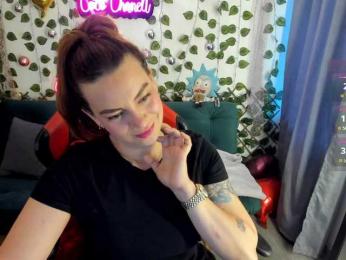 Cocochanell webcam model stream image