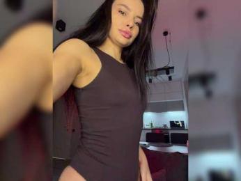 Klubnika13 webcam model stream image