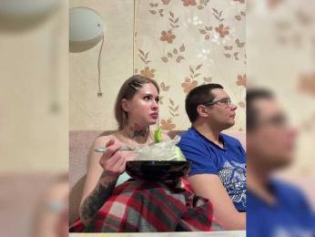 Letti28 webcam bongacams model stream image