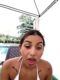 Genesis_18_ webcam model stream image