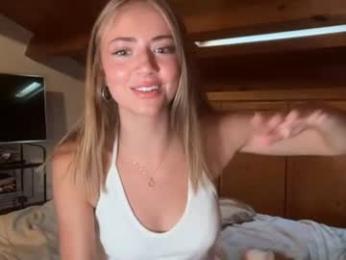 honeyyy95 webcam chaturbate model stream image