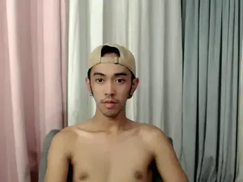 crocodale webcam model stream image