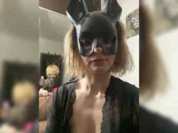 Wowcouple webcam model stream image