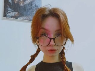 Agata Bella webcam model stream image