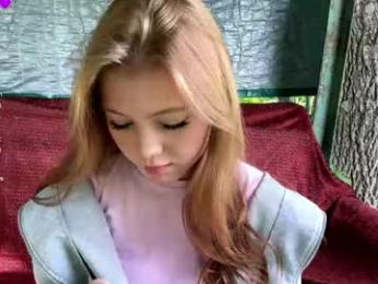 necolezhuang webcam model stream image