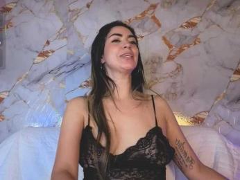 Criistal webcam bongacams model stream image