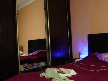 BlueCherry webcam model stream image