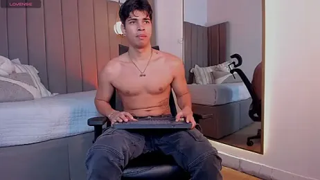 Benjamin_More webcam model stream image