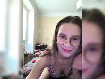 me-la-nia19 webcam model stream image