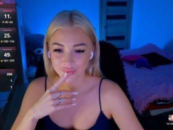 MilanaOmgReal webcam model stream image