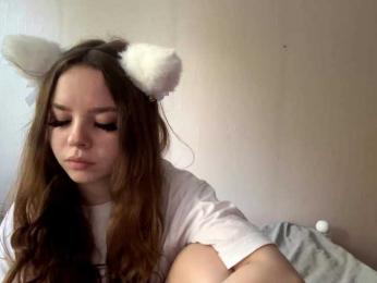 T1ffany webcam model stream image