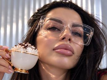 EliseVale webcam model stream image