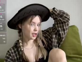 kira_saning1 webcam model stream image