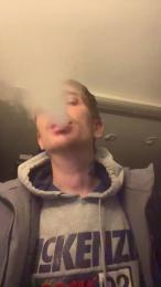 liamjames9879 webcam model stream image