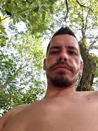 viraglaci18@xh webcam model stream image