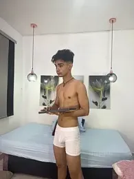 Violet_Dream2 webcam stripchat model stream image