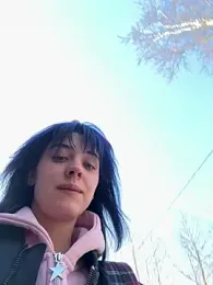 Only_April webcam model stream image