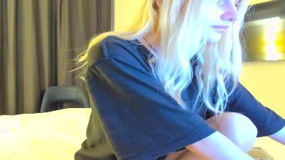 Lesyalis webcam model stream image