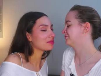 pamilarakestraw webcam model stream image