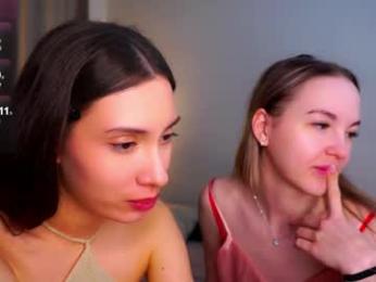 pamilarakestraw webcam model stream image