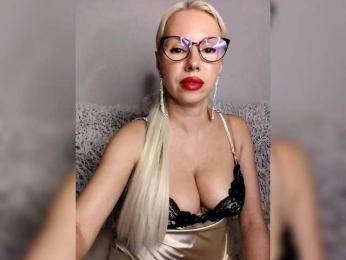 LaymaFlay webcam model stream image