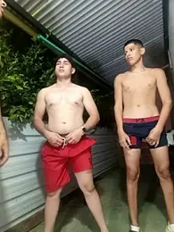 3hornys-straights webcam model stream image