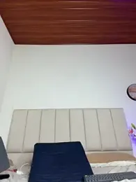 VioletPearson webcam model stream image