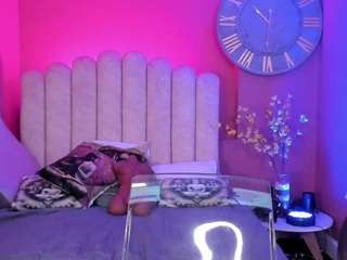 inndra-hot webcam model stream image